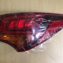 Den hau Hyundai SantaFe 2017